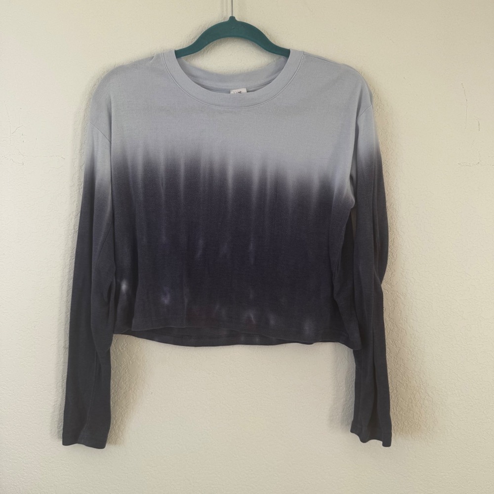 ME WE Ombre Tie Dye Long Sleeve Cropped Sweatshirt Womens Small Gray Black‎